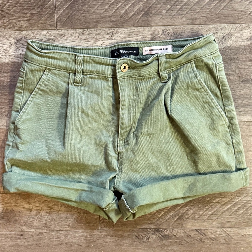 BCBGeneration Olive Green Trouser Shorts | Rolled Cuff Chino Shorts | Size 9/29